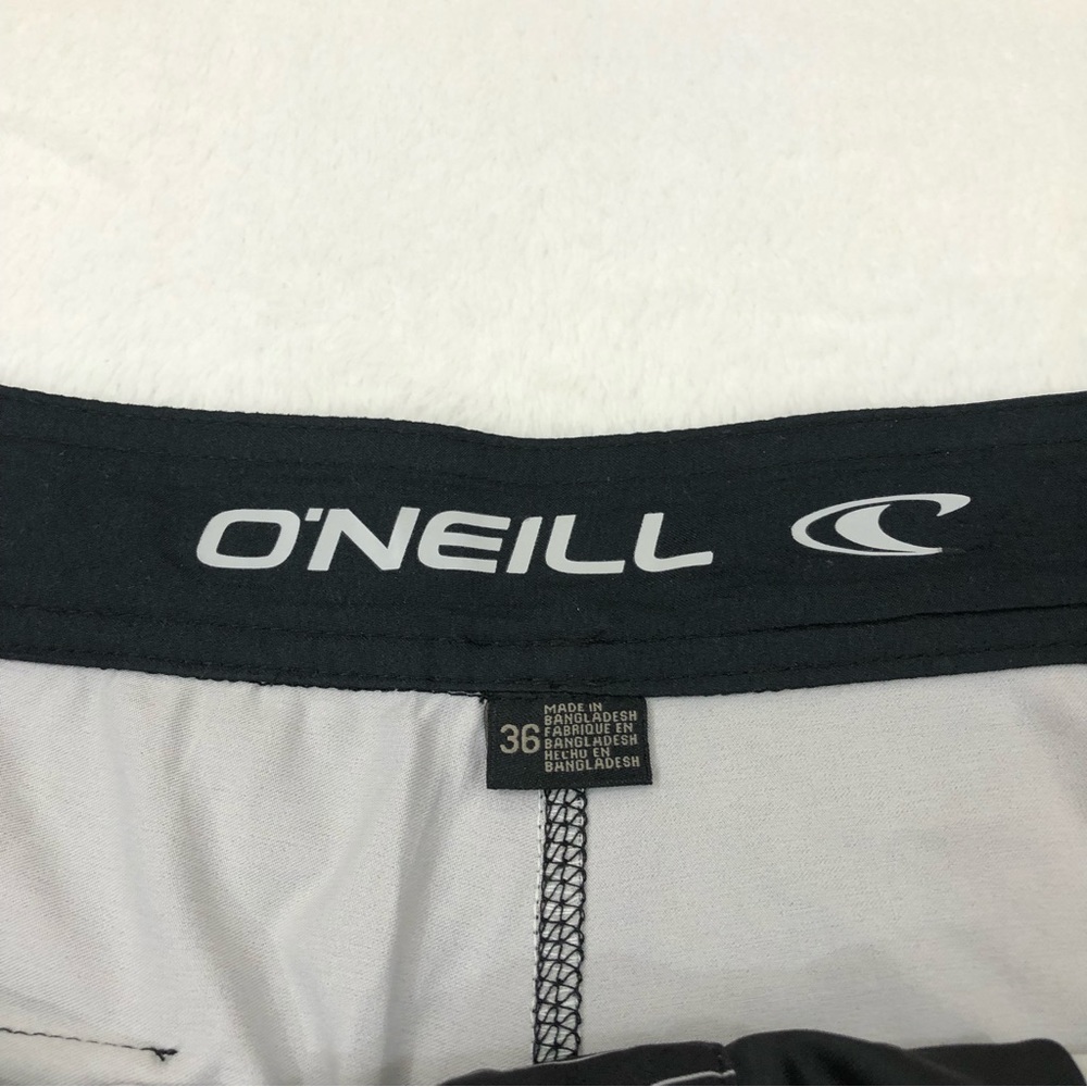 O’Neill Surf Black & White Striped Pool Board Shorts Swim Trunks Mens Size 36 - Picture 4 of 9